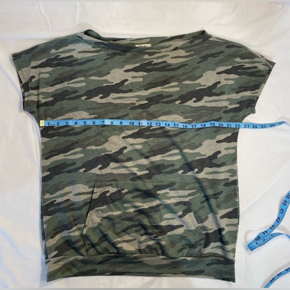 First Love Camp off The Shoulder Short sleeve top  large - Picture 12 of 13